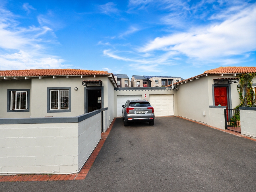 3 Bedroom Property for Sale in Parklands Western Cape